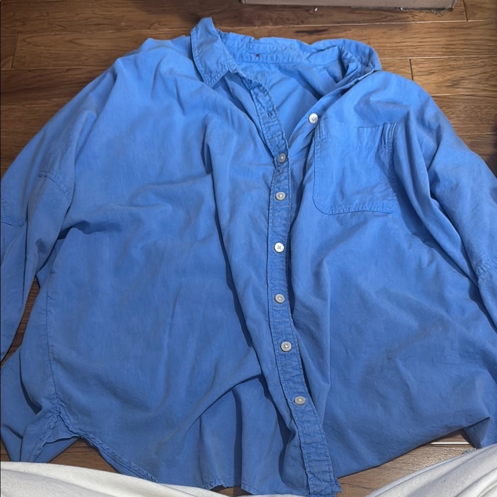 American Eagle Button Down Shirt